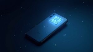 A_futuristic_smartphone_design_featuring_a_glowing-1750388152942 - innovaTopia