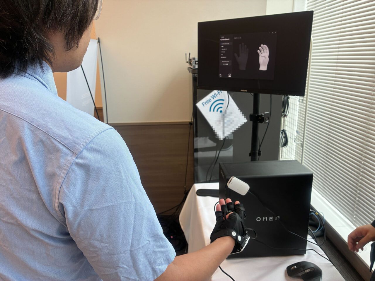Diver-Xのグローブ型VRコントローラー「ContactGlove3」発表｜EMF