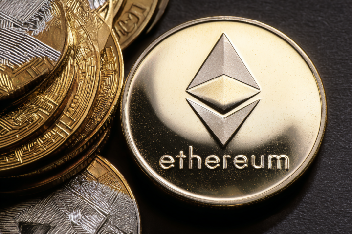 Ethereum創設者ブテリンが警鐘、USDCベースDeFiは「真の分散化ではない」理由