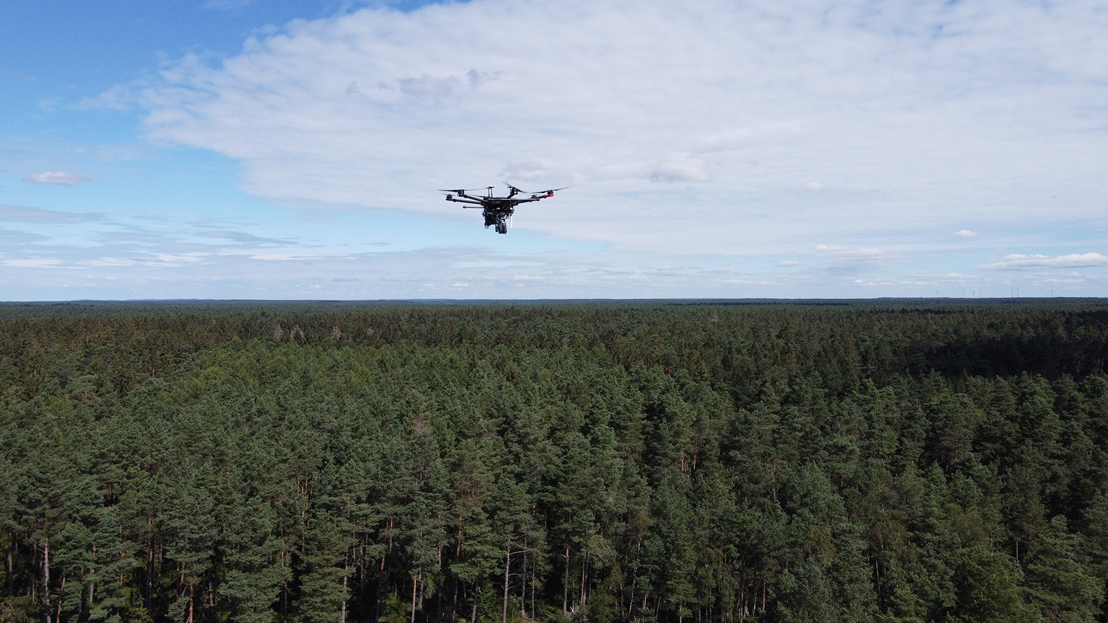 Fraunhofer FKIEのAIドローンが放射性廃棄物を数分で検出、オーストラリア事件の教訓から生まれた技術